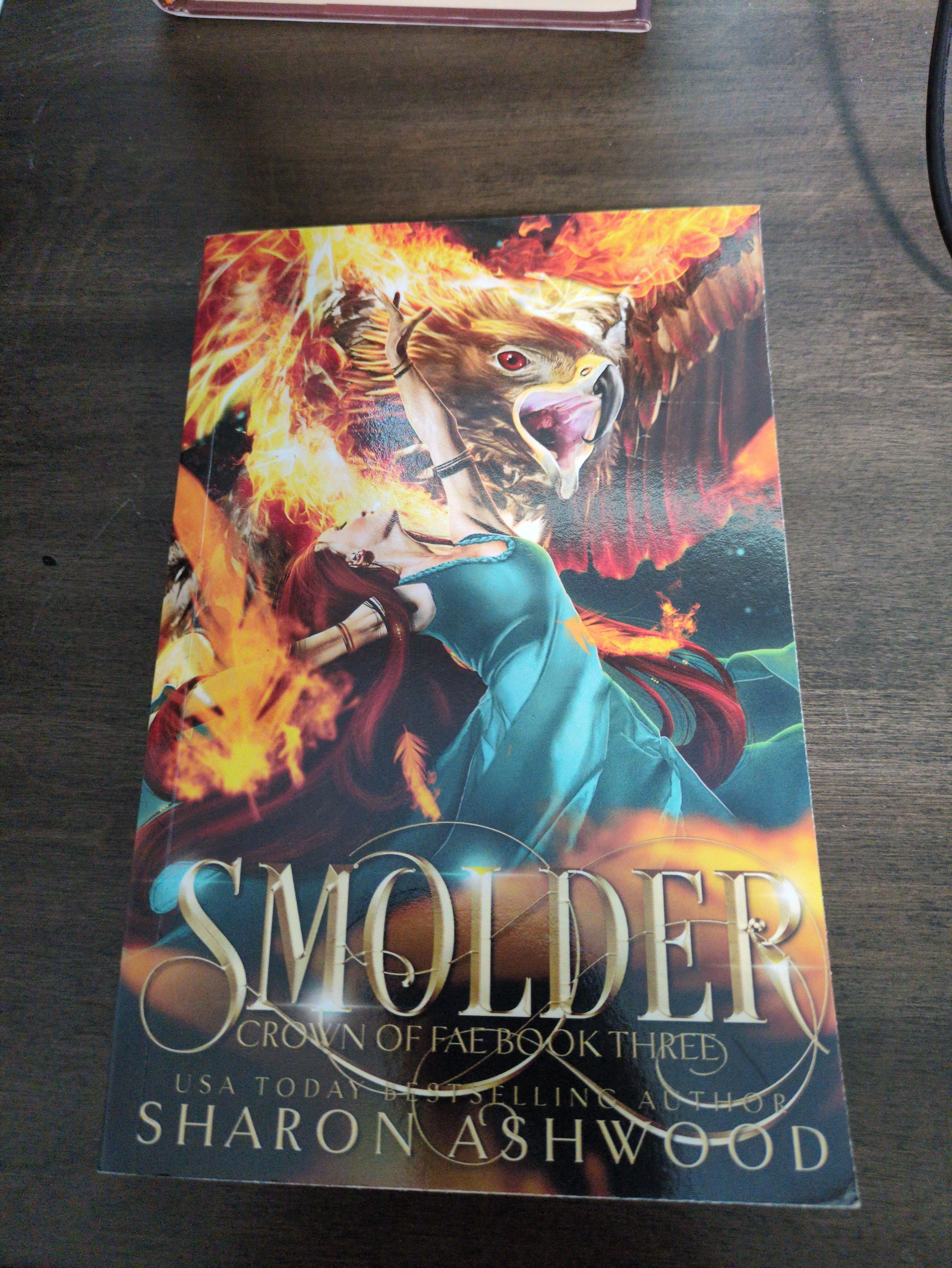 Cover of Smolder (Crown of Fae)