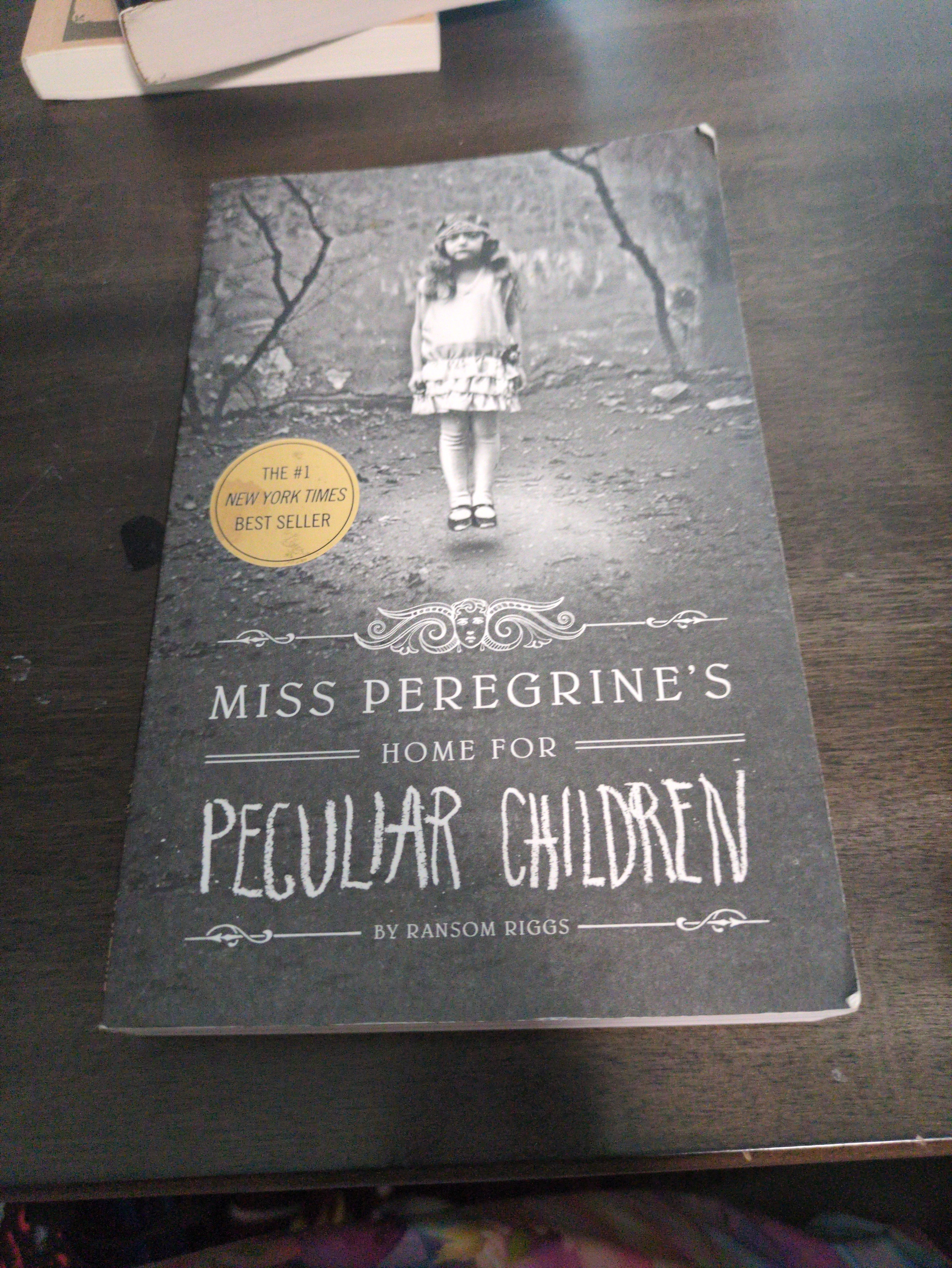 Cover of Miss Peregrine's Home for Peculiar Children