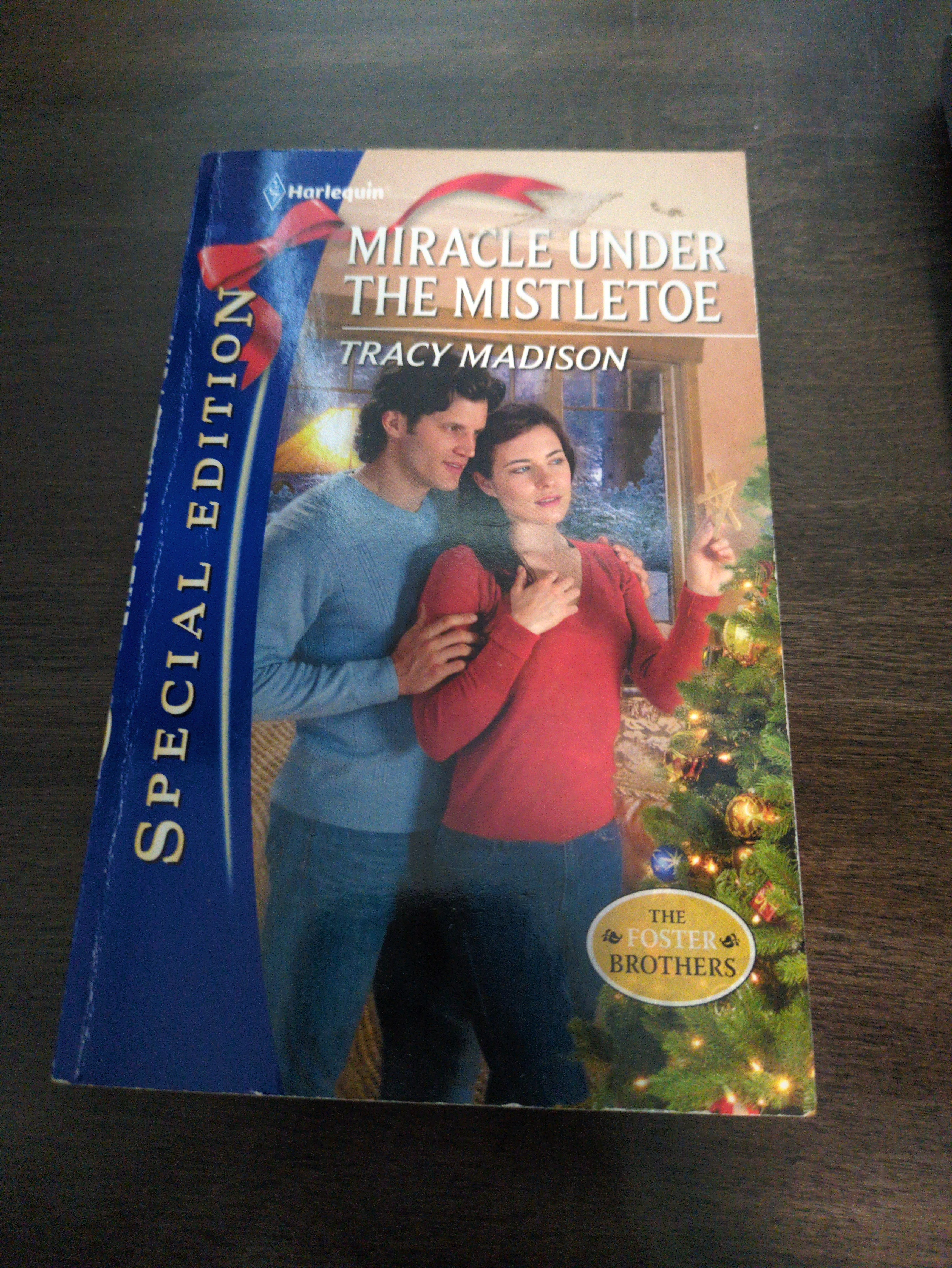 Cover of Miracle Under the Mistletoe