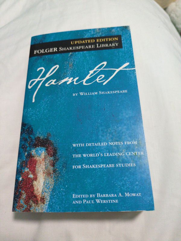 Cover of Hamlet ( Folger Library Shakespeare)
