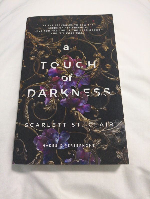 Cover of A Touch of Darkness (Hades X Persephone, 1)